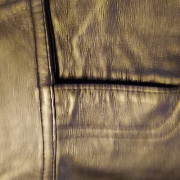 H&M Genuine Black Leather Skirt sz 6 tea length - Picture 7 of 9